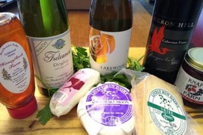 Experience The Finger Lakes wine & cheese