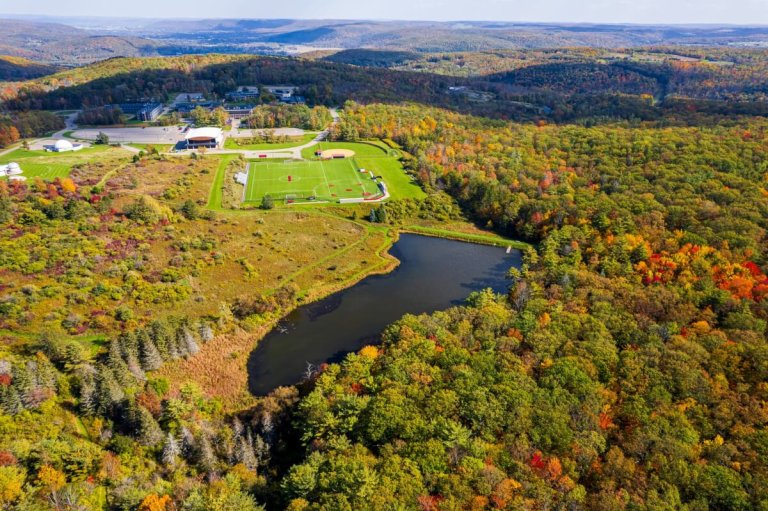 Colleges & Universities Colleges & Universities